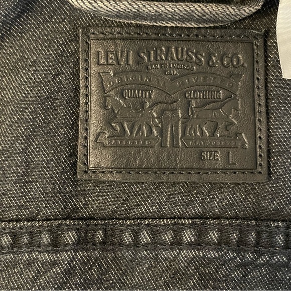 Levi's Original Black Denim Trucker Jacket - Picture 6 of 8